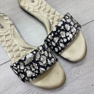 Birdies The Sparrow Patterned Slide Sandals in Silver Shadow